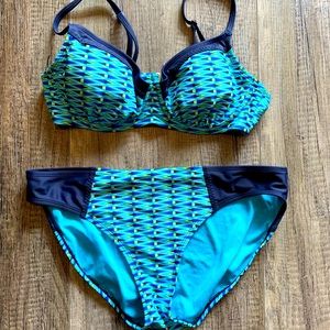 Athleta two piece bathing suit